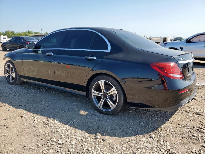 Photo 2 from auction – 2017 MERCEDES-BENZ E 300 with VIN WDDZF4JB4HA104080