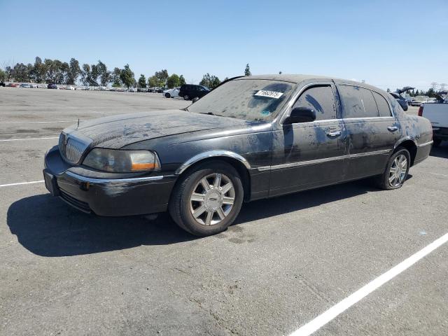 LINCOLN TOWN CAR EXECUTIVE L 2011 with VIN 2LNBL8EV0BX762344 - Photo from auction