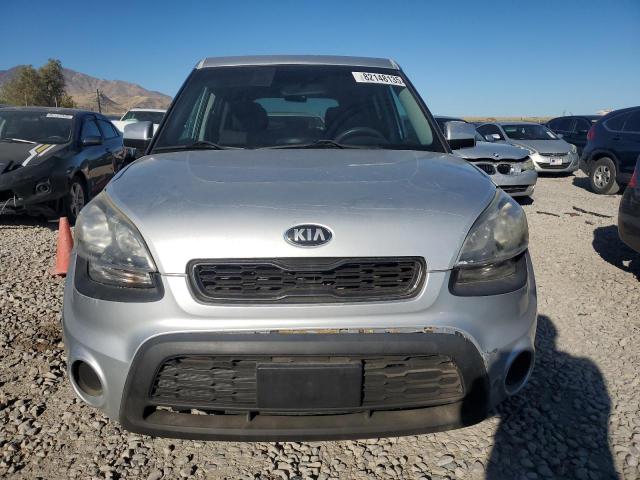 Photo 5 from auction – 2013 KIA SOUL with VIN KNDJT2A53D7767176