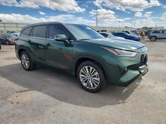 Photo 4 from auction – 2023 TOYOTA HIGHLANDER with VIN 5TDKDRAH1PS524013