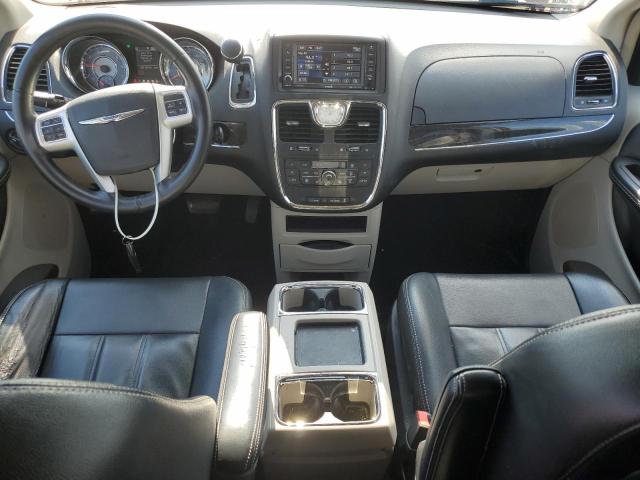 Photo 8 from auction – 2015 CHRYSLER TOWN & COU with VIN 2C4RC1BGXFR644439