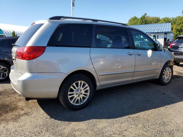 Photo 3 from auction – 2009 TOYOTA SIENNA XLE with VIN 5TDBK22C19S024839