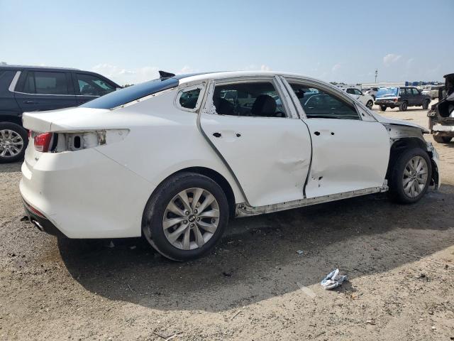 Photo 3 from auction – 2018 KIA OPTIMA EX with VIN 5XXGU4L31JG215368