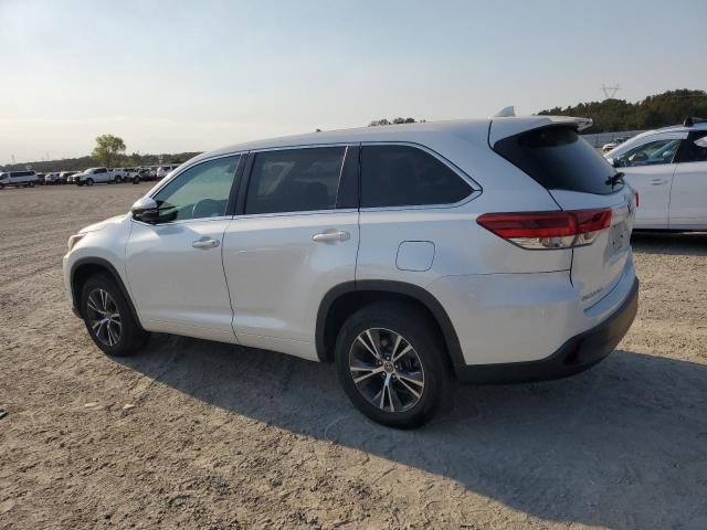 Photo 2 from auction – 2017 TOYOTA HIGHLANDER with VIN 5TDZZRFH8HS217125