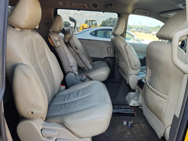 Photo 11 from auction – 2011 TOYOTA SIENNA LE with VIN 5TDKK3DC8BS014009