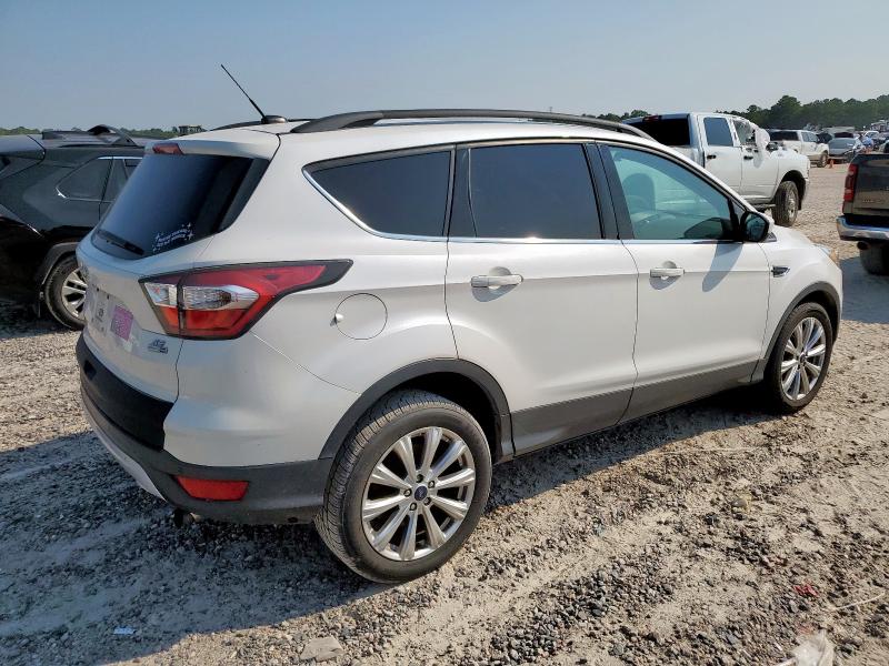 Photo 3 from auction – 2017 FORD ESCAPE SE with VIN 1FMCU9GD0HUB47983