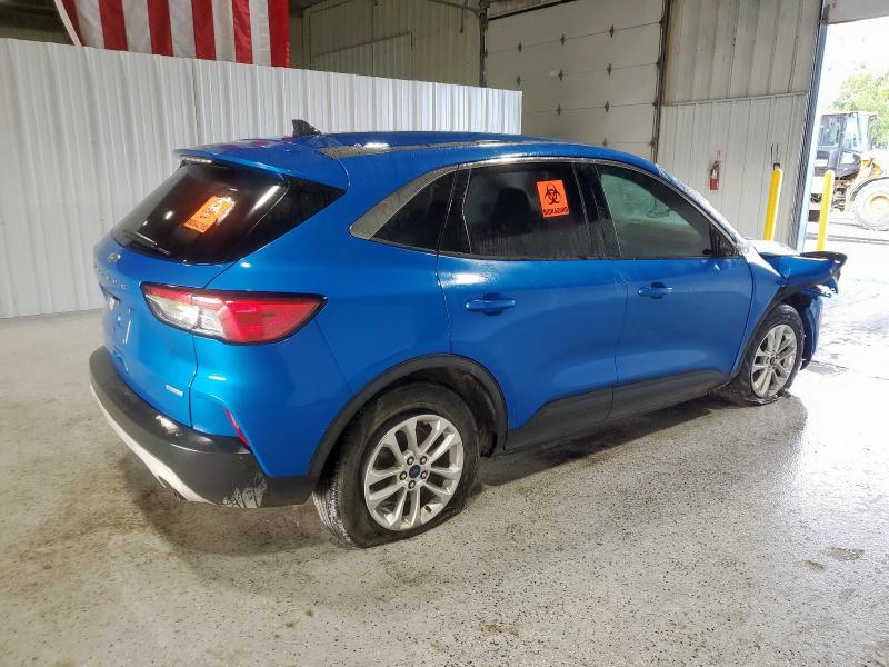 Photo 3 from auction – 2020 FORD ESCAPE SE with VIN 1FMCU0G67LUB02142