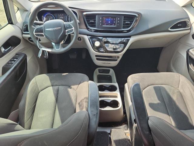 Photo 8 from auction – 2017 CHRYSLER PACIFICA L with VIN 2C4RC1CG6HR770007