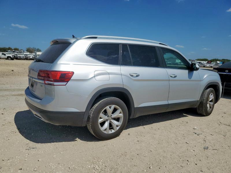 Photo 3 from auction – 2018 VOLKSWAGEN ATLAS SE with VIN 1V2CP2CA2JC598549