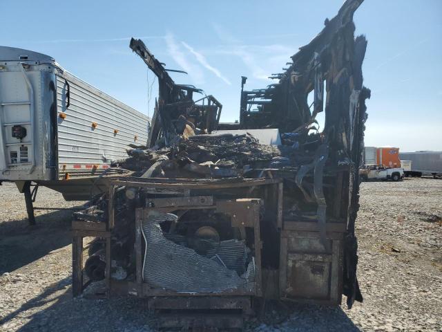 Photo 10 from auction – 2004 FREIGHTLINER CHASSIS X with VIN 4UZABFBS04CM72280