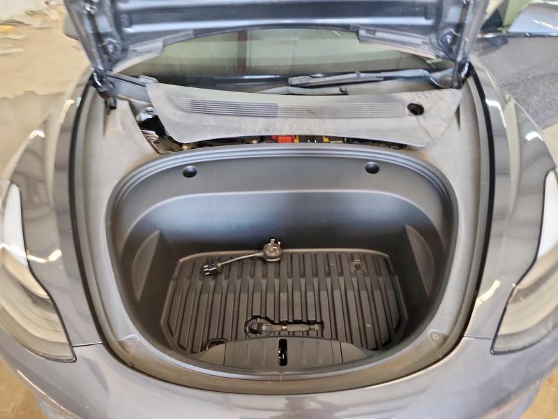 Photo 11 from auction – 2022 TESLA MODEL 3 with VIN 5YJ3E1EB2NF125380