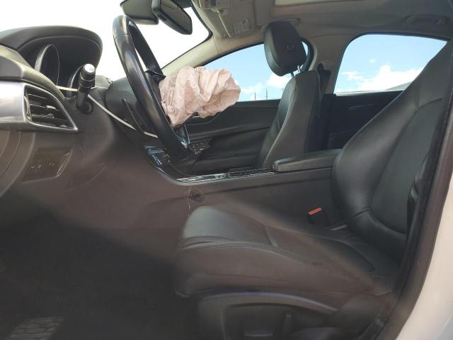 Photo 7 from auction – 2018 JAGUAR XE PREMIUM with VIN SAJAD4FXXJCP20105