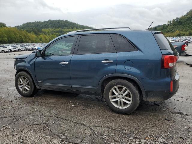 Photo 2 from auction – 2015 KIA SORENTO LX with VIN 5XYKTCA65FG564900