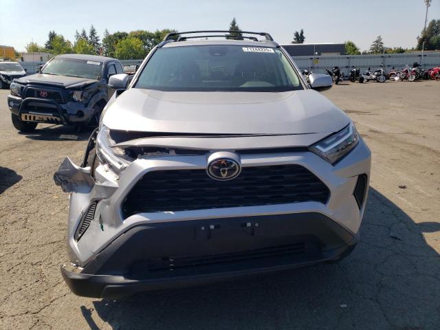 Photo 5 from auction – 2023 TOYOTA RAV4 XLE with VIN 2T3W1RFV6PC236951