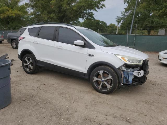 Photo 4 from auction – 2017 FORD ESCAPE SE with VIN 1FMCU9G92HUB94279