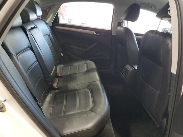 Photo 10 from auction – 2015 VOLKSWAGEN PASSAT SE with VIN 1VWBT7A32FC016223