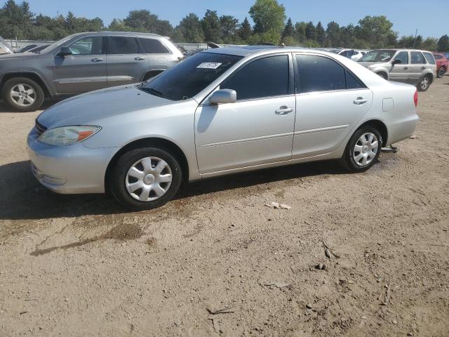 TOYOTA CAMRY LE 2004 with VIN 4T1BE32K24U939588 - Photo from auction