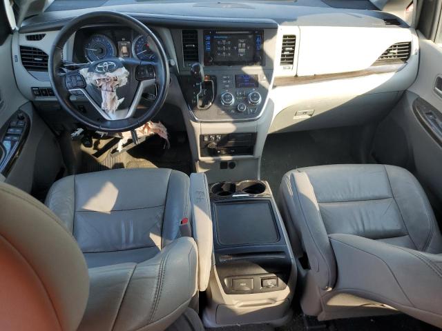 Photo 8 from auction – 2017 TOYOTA SIENNA XLE with VIN 5TDYZ3DC8HS844780