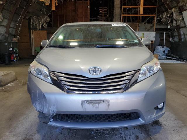 Photo 5 from auction – 2015 TOYOTA SIENNA XLE with VIN 5TDYK3DC2FS623533