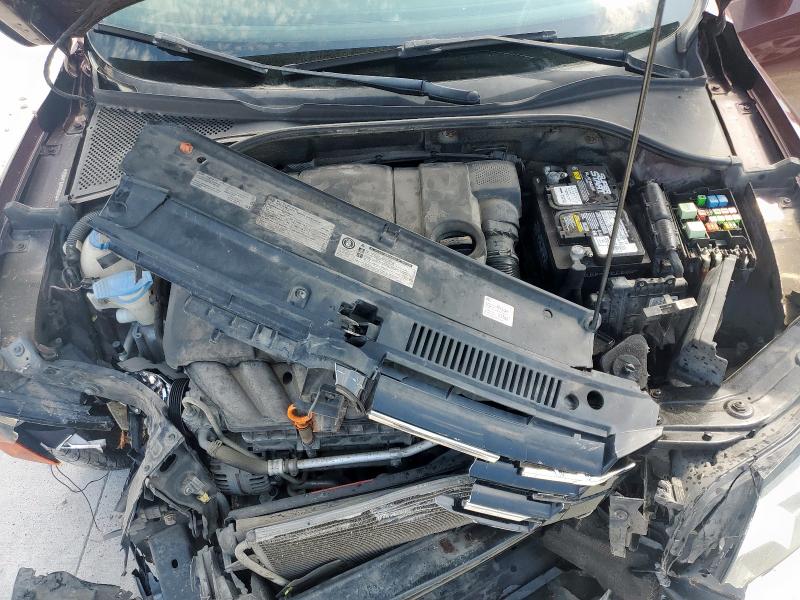 Photo 11 from auction – 2012 VOLKSWAGEN PASSAT S with VIN 1VWAP7A3XCC020404