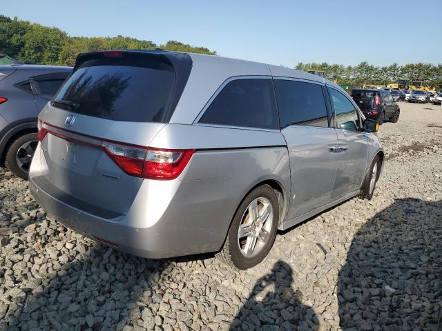 Photo 3 from auction – 2011 HONDA ODYSSEY TO with VIN 5FNRL5H96BB075837