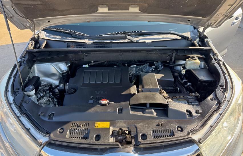 Photo 7 from auction – 2016 TOYOTA HIGHLANDER with VIN 5TDKKRFH1GS141462