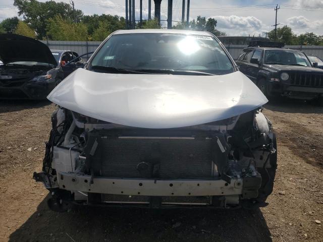 Photo 5 from auction – 2018 TOYOTA RAV4 LE with VIN 2T3ZFREV4JW504403