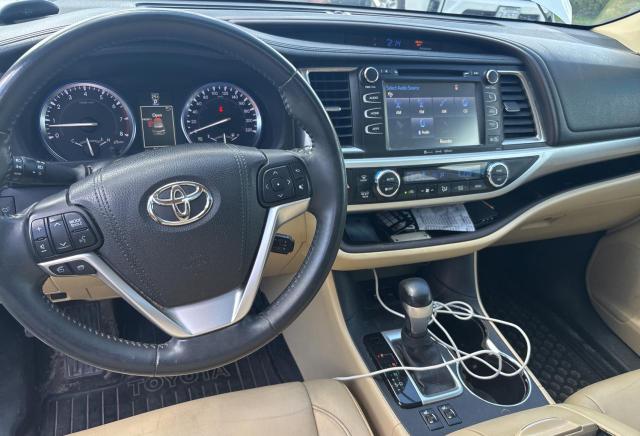 Photo 9 from auction – 2016 TOYOTA HIGHLANDER with VIN 5TDJKRFH7GS311464