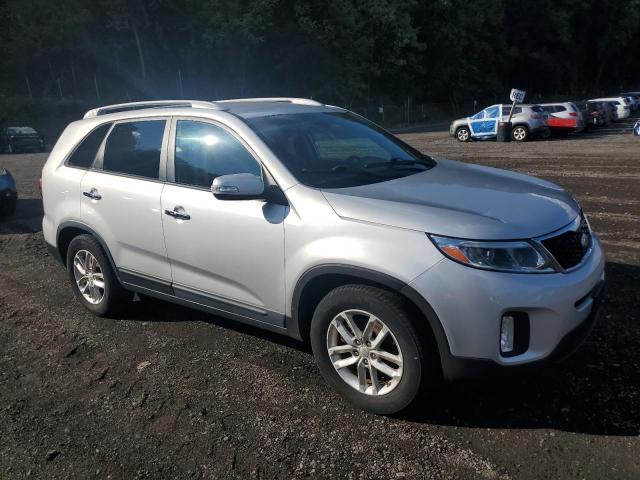 Photo 4 from auction – 2014 KIA SORENTO LX with VIN 5XYKT4A69EG537557