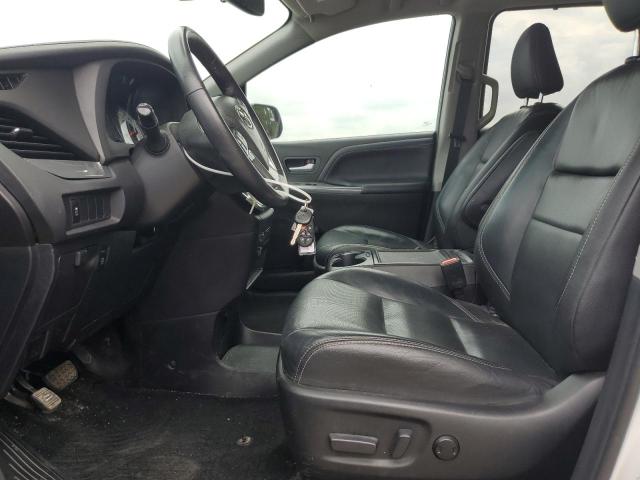 Photo 7 from auction – 2018 TOYOTA SIENNA SE with VIN 5TDXZ3DC9JS953864