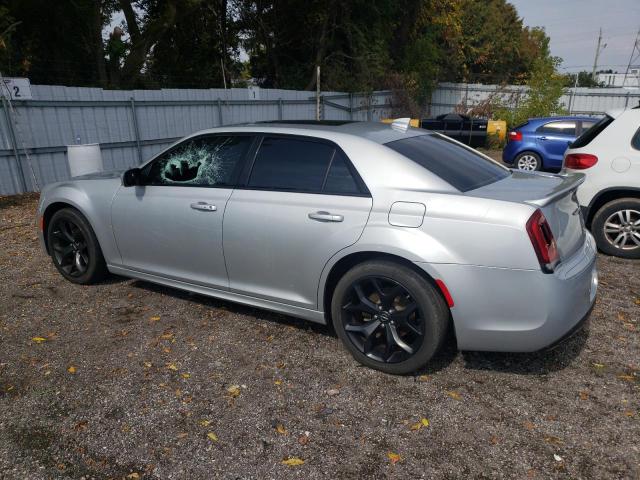 Photo 2 from auction – 2022 CHRYSLER 300 S with VIN 2C3CCABG3NH130947