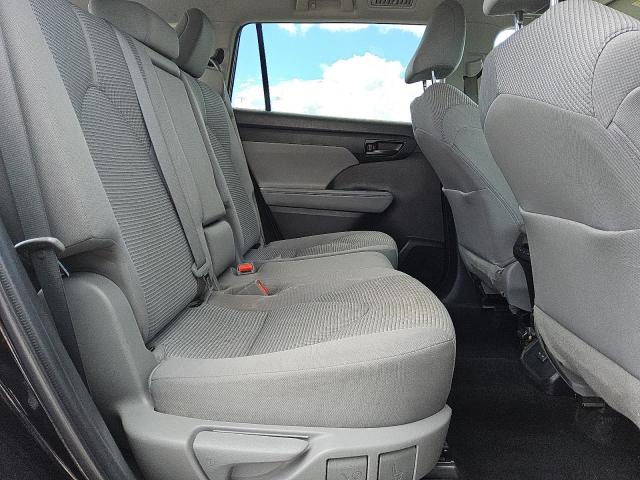 Photo 10 from auction – 2022 TOYOTA HIGHLANDER with VIN 5TDZZRAH7NS551844