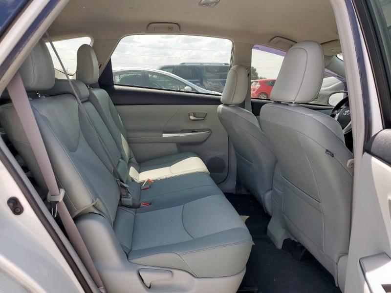Photo 11 from auction – 2014 TOYOTA PRIUS V with VIN JTDZN3EU5E3315694