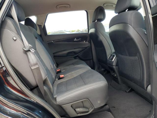 Photo 11 from auction – 2016 KIA SORENTO LX with VIN 5XYPGDA50GG090010