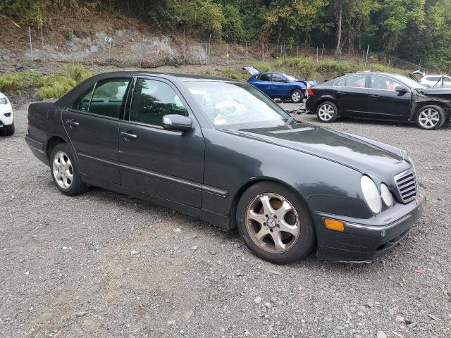 Photo 4 from auction – 2002 MERCEDES-BENZ E 320 with VIN WDBJF65J92B481153