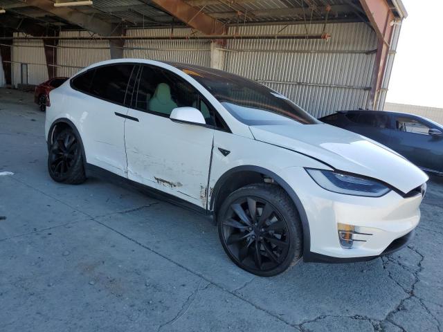 Photo 4 from auction – 2017 TESLA MODEL X with VIN 5YJXCDE20HF074958