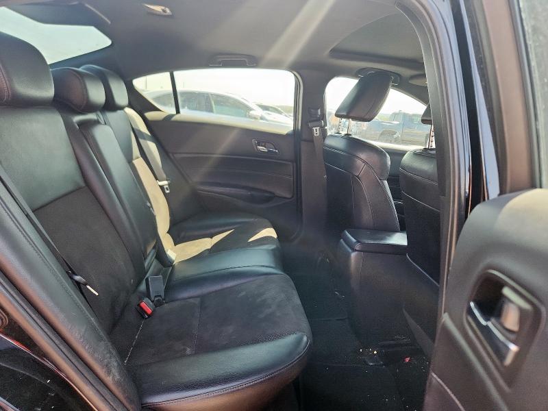 Photo 10 from auction – 2018 ACURA ILX PREMIU with VIN 19UDE2F8XJA000032