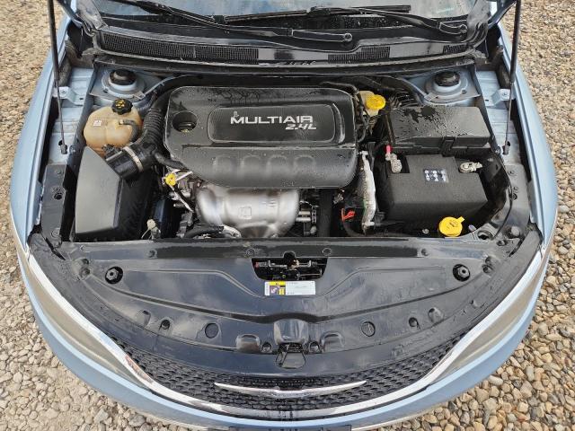 Photo 11 from auction – 2015 CHRYSLER 200 LIMITE with VIN 1C3CCCAB3FN623778