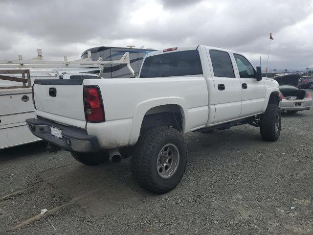 Photo 3 from auction – 2004 CHEVROLET SILVERADO with VIN 1GCHK232X4F261242