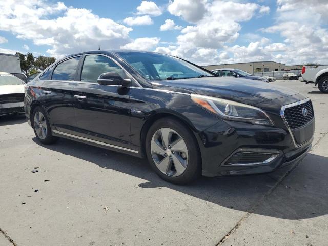 Photo 4 from auction – 2016 HYUNDAI SONATA with VIN KMHE34L16GA019158
