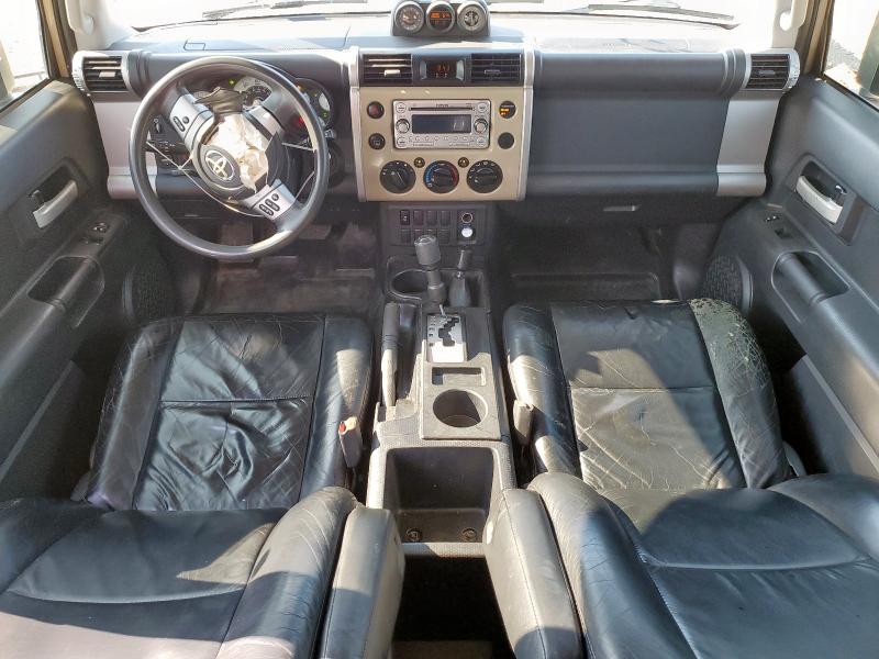Photo 8 from auction – 2013 TOYOTA FJ CRUISER with VIN JTEBU4BF3DK160417
