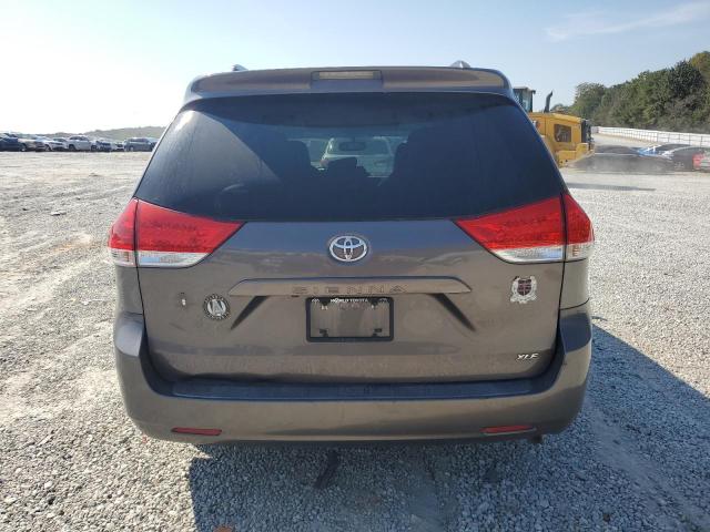 Photo 6 from auction – 2012 TOYOTA SIENNA XLE with VIN 5TDYK3DC0CS212661
