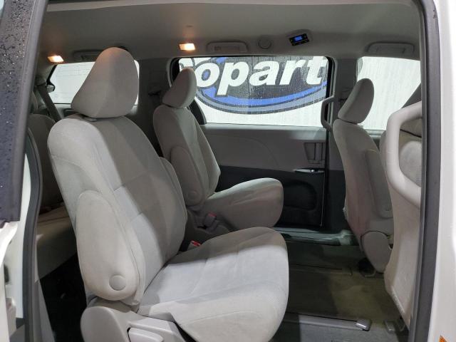 Photo 11 from auction – 2016 TOYOTA SIENNA with VIN 5TDZK3DC1GS734354