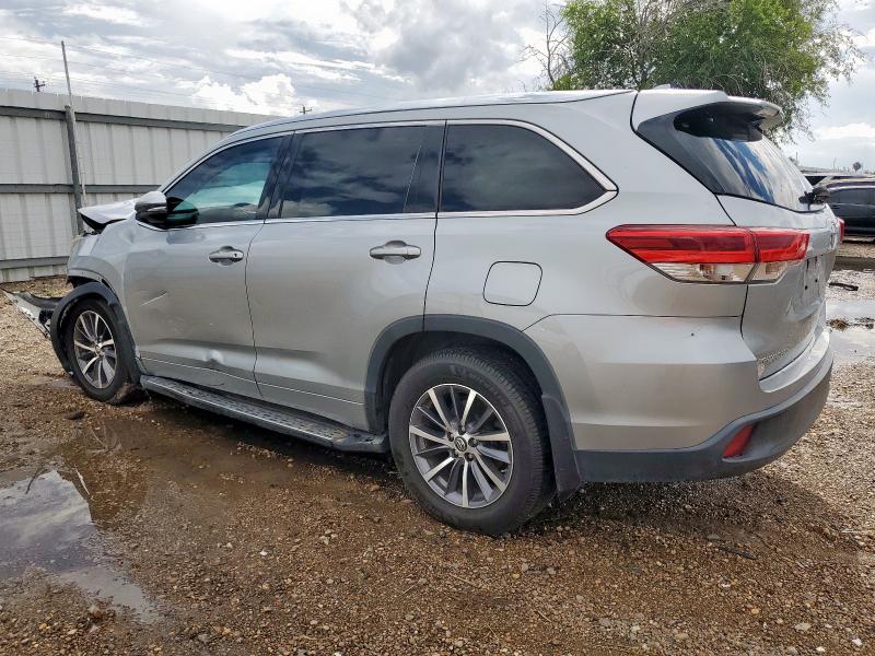 Photo 2 from auction – 2018 TOYOTA HIGHLANDER with VIN 5TDJZRFH8JS538178