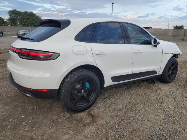 Photo 3 from auction – 2019 PORSCHE MACAN with VIN WP1AA2A52KLB07610