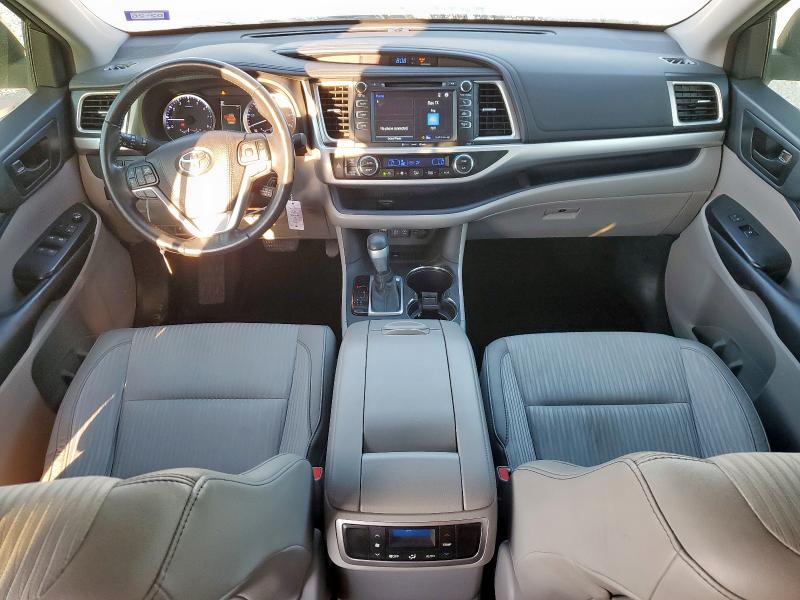 Photo 8 from auction – 2017 TOYOTA HIGHLANDER with VIN 5TDZZRFHXHS233052