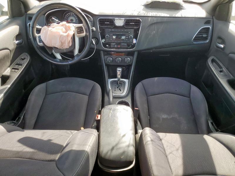 Photo 8 from auction – 2013 CHRYSLER 200 TOURIN with VIN 1C3CCBBB2DN578340