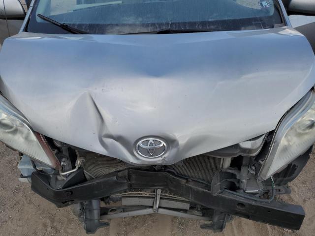 Photo 12 from auction – 2013 TOYOTA SIENNA LE with VIN 5TDKK3DC5DS334438