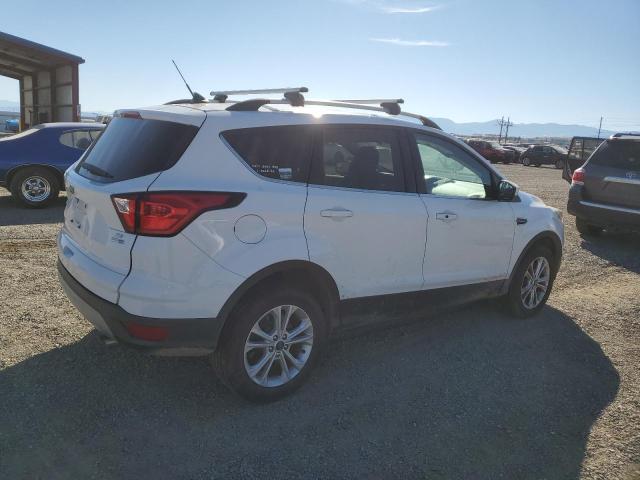 Photo 3 from auction – 2019 FORD ESCAPE SE with VIN 1FMCU9GD8KUA07641