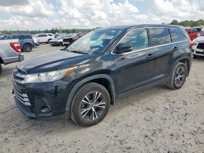 TOYOTA HIGHLANDER LE 2019 with VIN 5TDBZRFH7KS945110 - Photo from auction